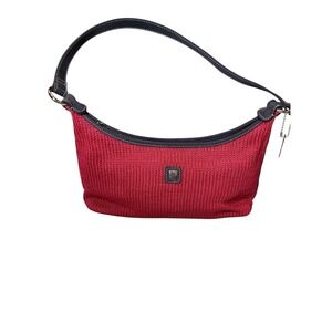 Lina‎ Red Shoulder Bag Crochet Silver Hardware Zipper Y2K Clean Small